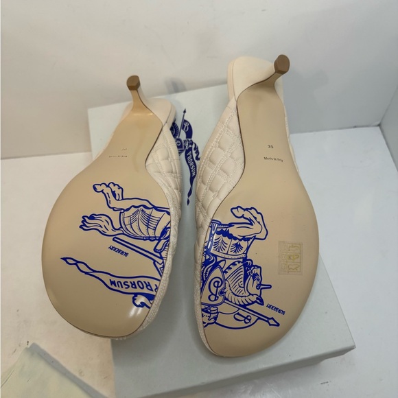 BURBERRY Authentic In Box Quilted Leather Mule Shoes In Cream 39 Sandal - Picture 7 of 9